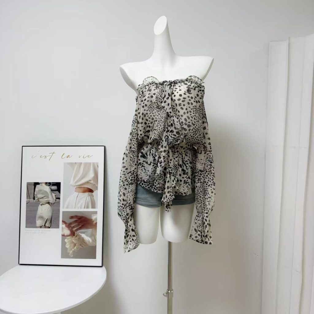 M900 Leopard Print Chiffon Top Women 2026 One-Shoulder Loose Slimming Long Sleeve Lightweight Hot Girl Design Top